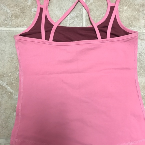 💪 Pink Tank Top - Picture 3 of 5